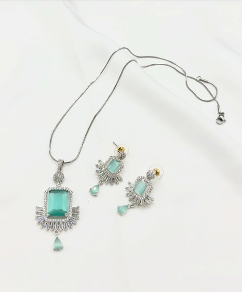 American Diamond 1 karat Pendant set