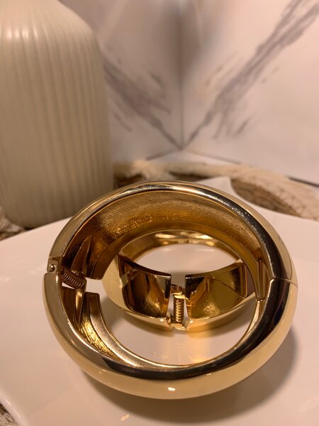 Bracelet jonc doré élégant