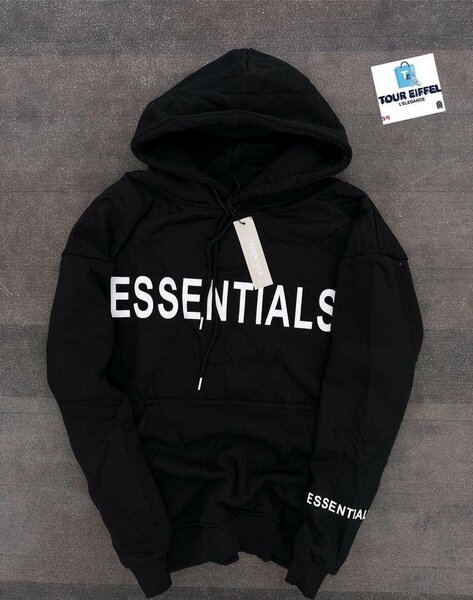 Sweatshirt à capuche moderne