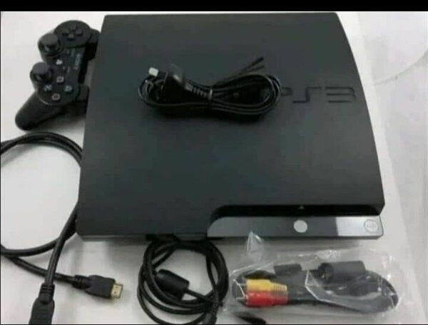 Console PS3 avec Manette et Accessoires