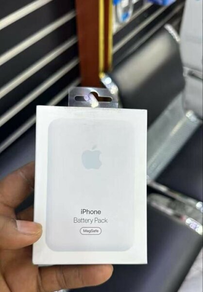 iPhone Battery Pack MagSafe