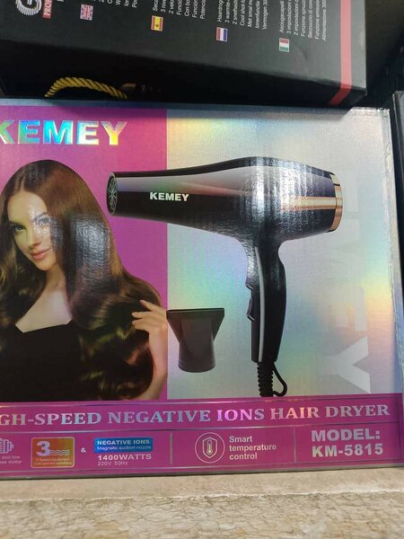 Sèche-cheveux ionique Kemey 1400W