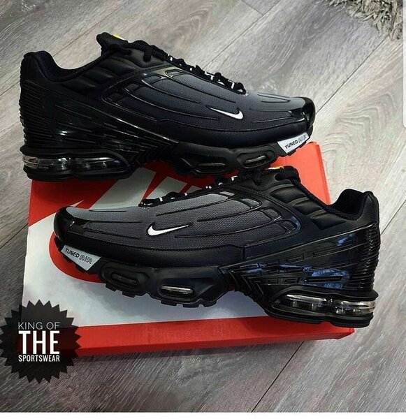 Basket nike Tn avec carton