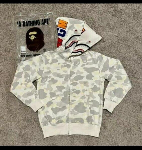 A BATHING APE survêtement camouflage requin
