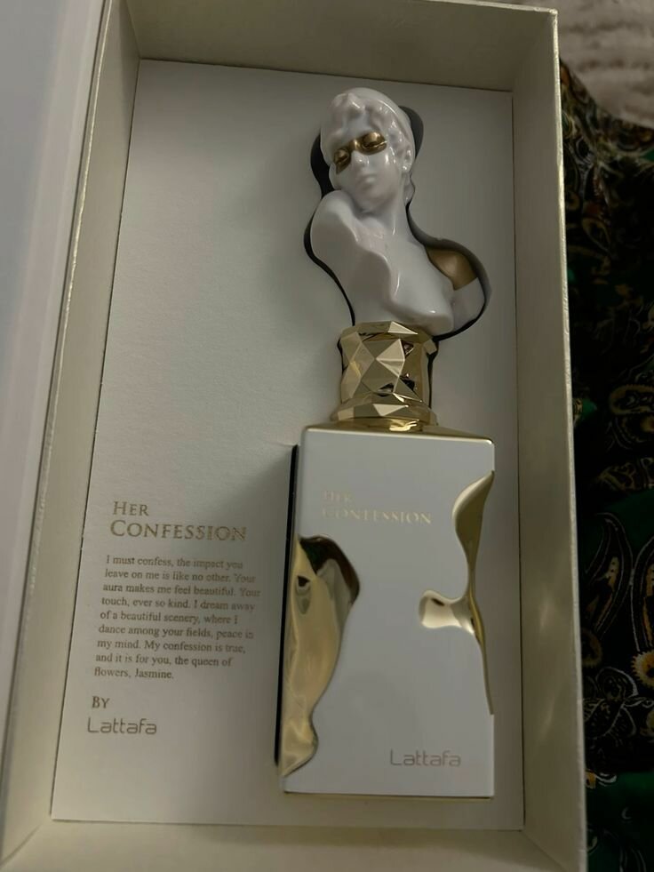 Parfum Sculptural Her Confession