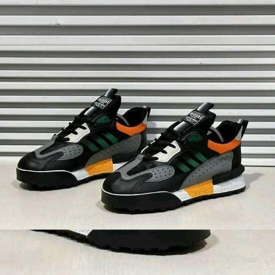 Chaussures Adidas noires homme