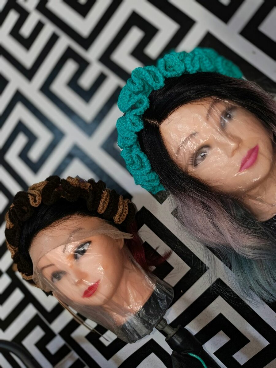 Bandeaux en crochet colorés