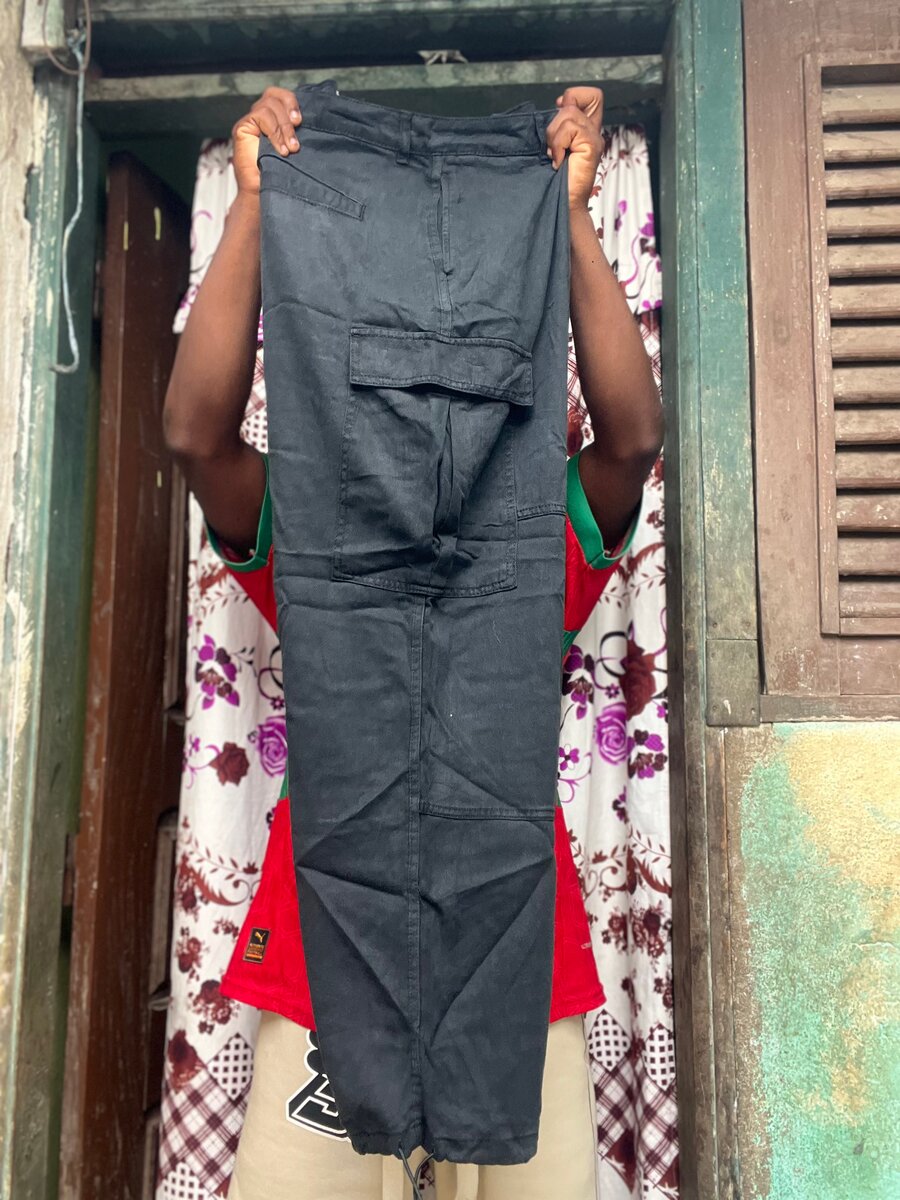 Pantalon cargo noir homme