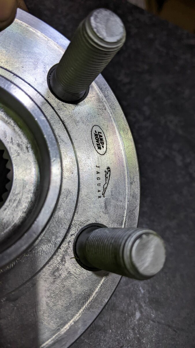Front wheel bearing Jaguar F Pace X761 & Range Rover Velar L