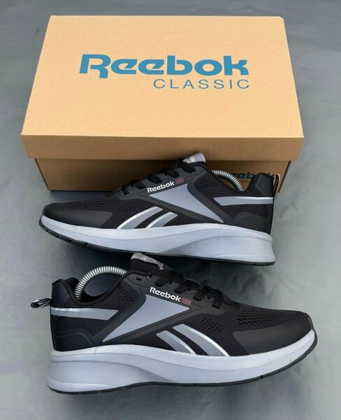 Chaussures Reebok Classic Homme
