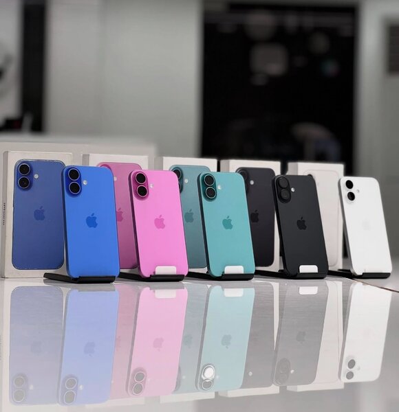 iPhone 16 simple