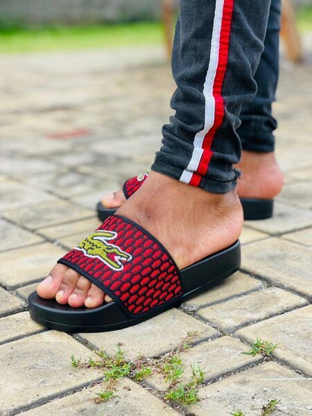 Claquettes confortables pour hommes