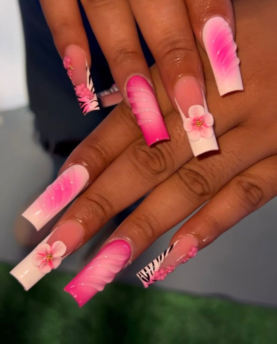 Ongles Acryliques Roses Floraux