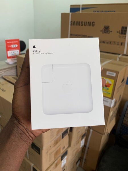 MacBook Power Adapter