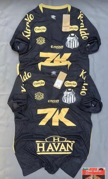 Maillot de football noir Umbro