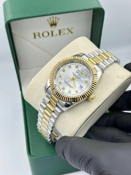 Montre Rolex élégante en acier