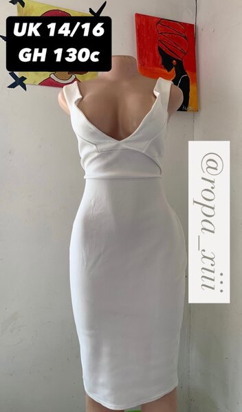 White bodycon dress