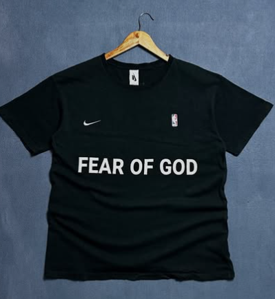 Nike X FEAR OF GOD t shirt size: L