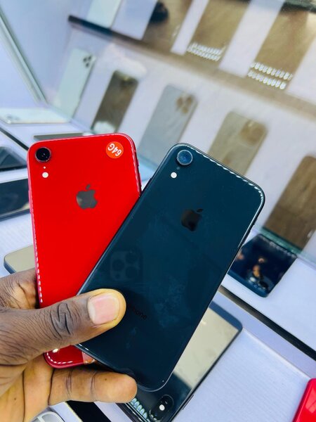 iPhone XR 64gig
