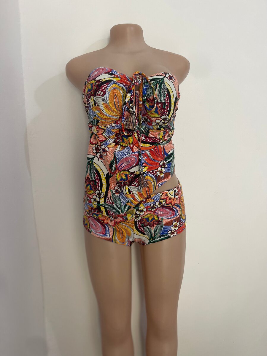 Colorful Strapless Swimsuit