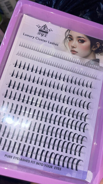 Faux cils clusters MYL et highlight lipgloss