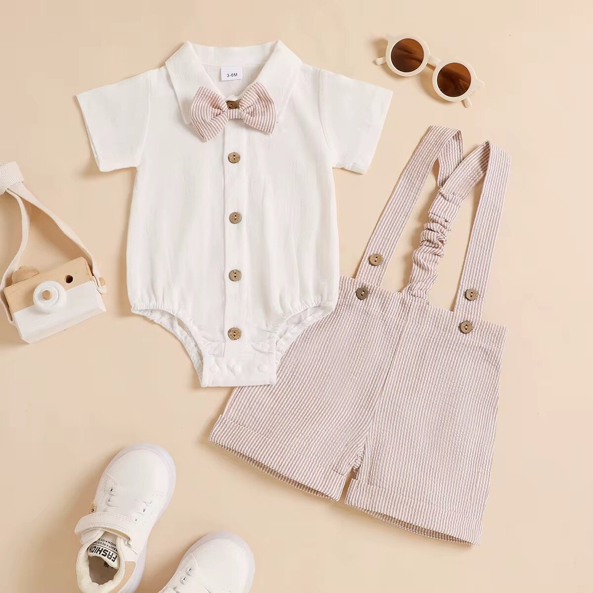 Ensemble bébé chemise et salopette