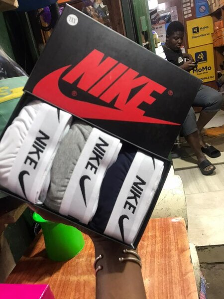 Boxers Calvin Klein, Nike, Champion