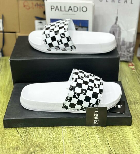 Claquettes Levi's Checkerboard