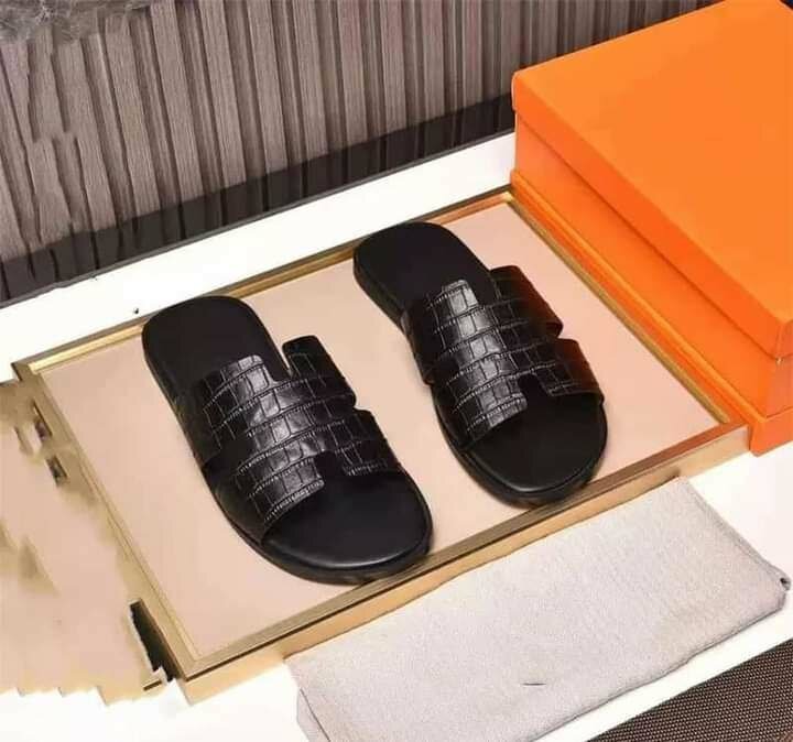 Sandale en cuir originale