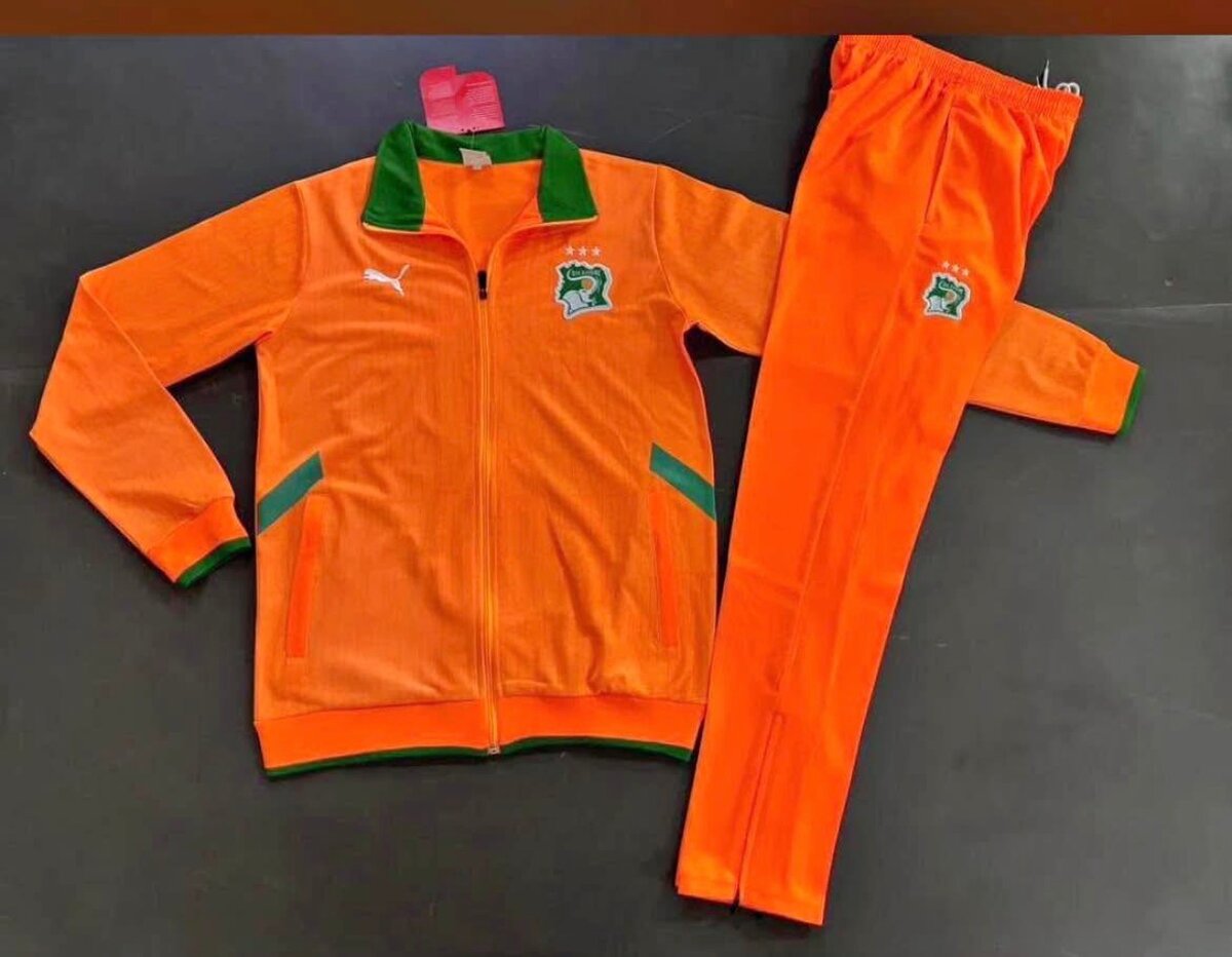 Ensemble de survêtement sportif