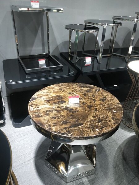 Table basse en marbre luxueuse