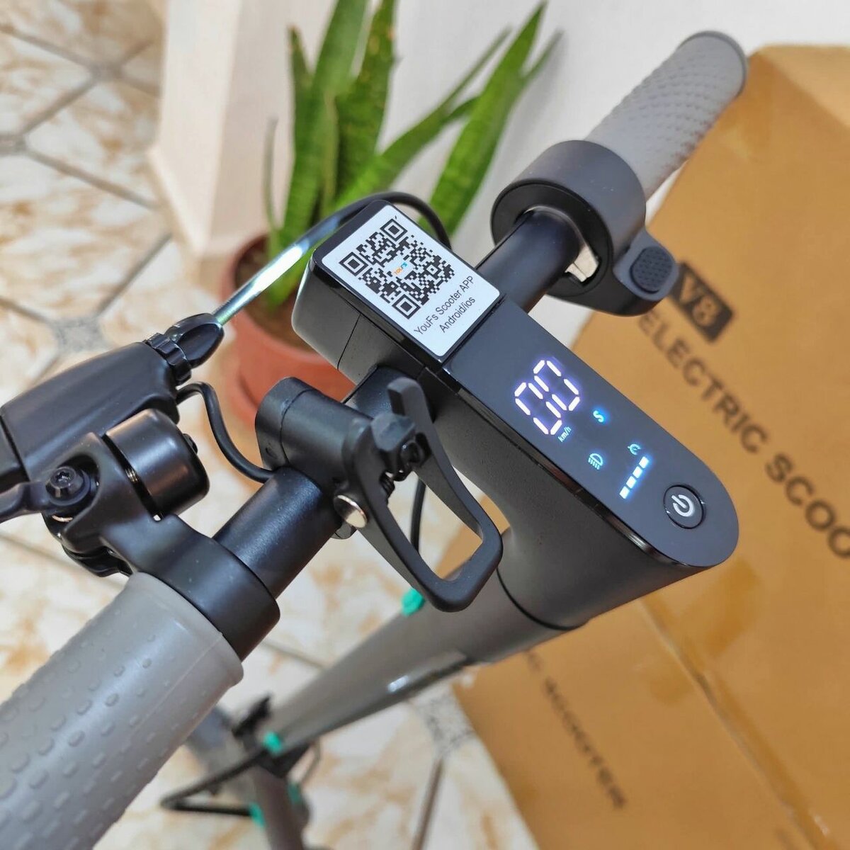 Trottinette électrique V8 pliable