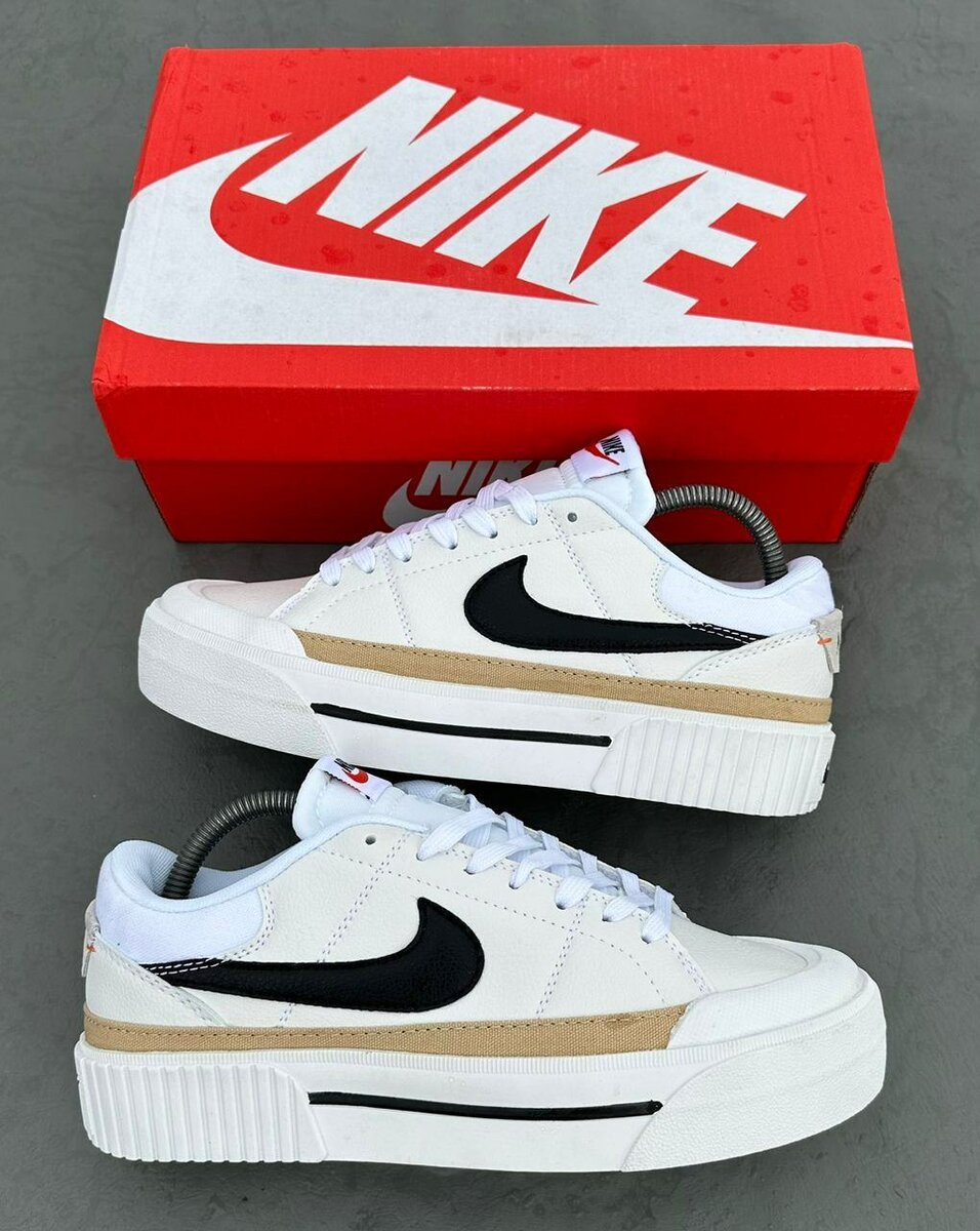 Nike Sneakers Blanc et Noir