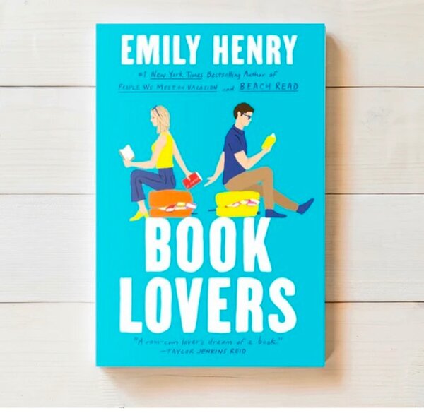 Книга «Book lovers» автора Emily Henry