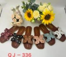 Sandales plates pour femmes