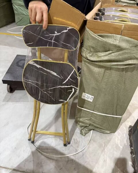 Tabouret haut pliant marbre