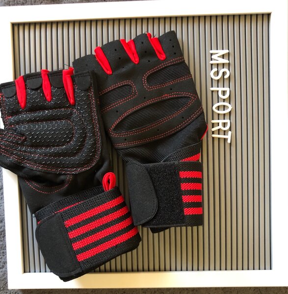 Gym gloves
