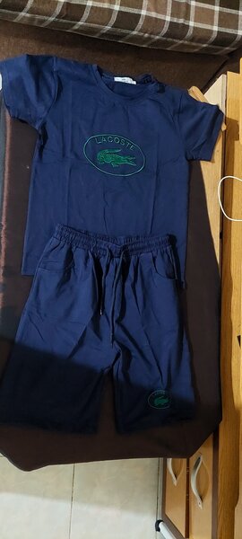 Ensemble T-shirt et Short Lacoste