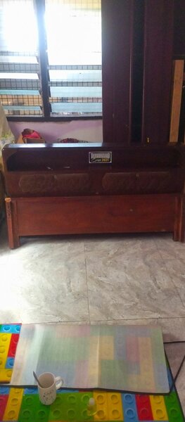 Double bed wood frame