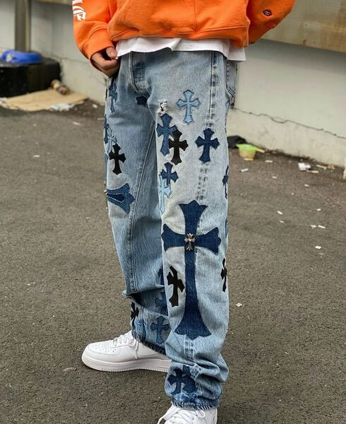 Jeans avec motifs croix uniques