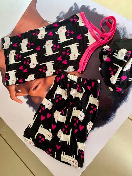 Ensemble pyjama et nuisette