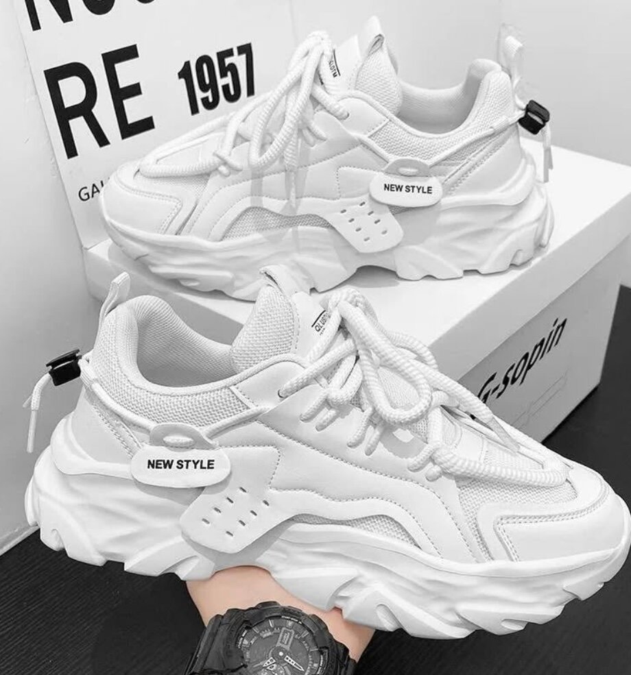 Chaussures de sport blanches pour hommes