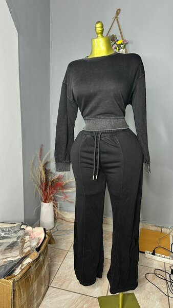 Ensemble de survêtement noir femme