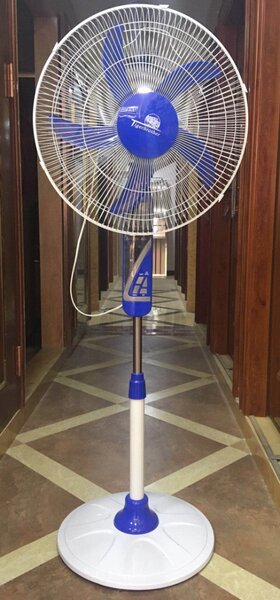 Ventilateur sur pied puissant