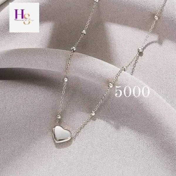 chaîne avec pendentif