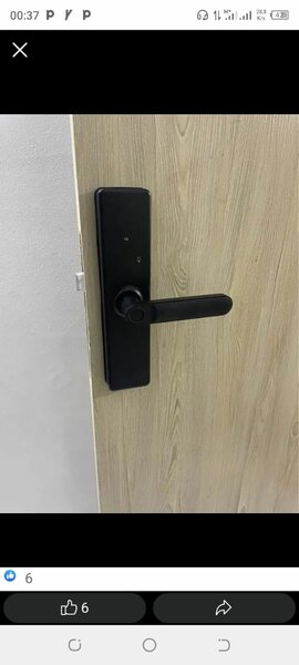 Serrure connectée à code numérique