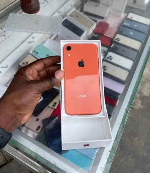 iPhone XR 64GB Corail