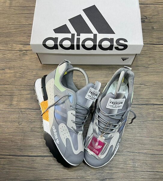Adidas originales