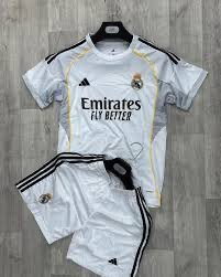 Ensemble de Football Enfant Real Madrid