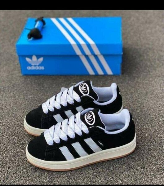 Chaussures Adidas Originals noires pour hommes